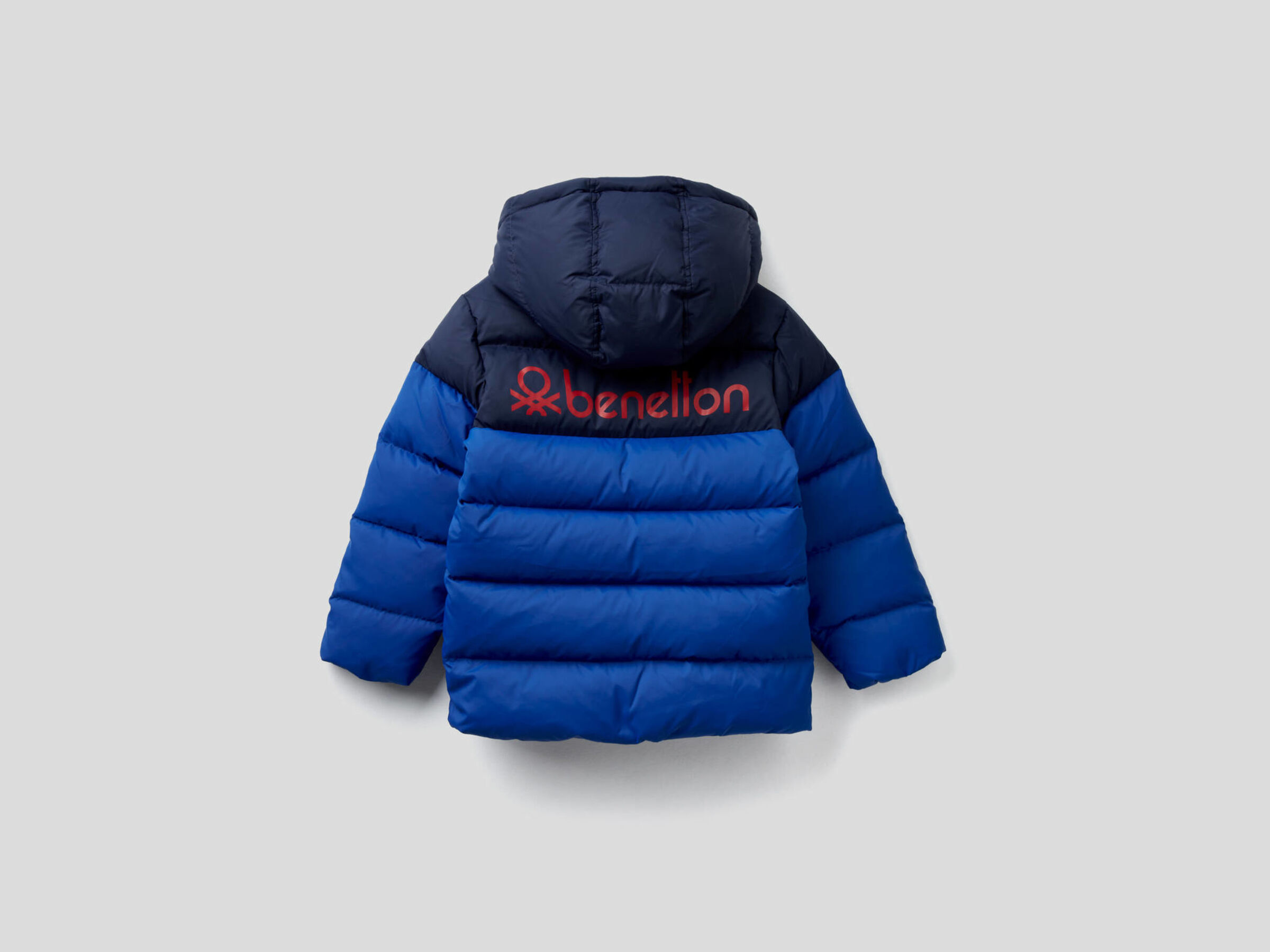 Two-tone puffer jacket with hood Junior Boy image number 1