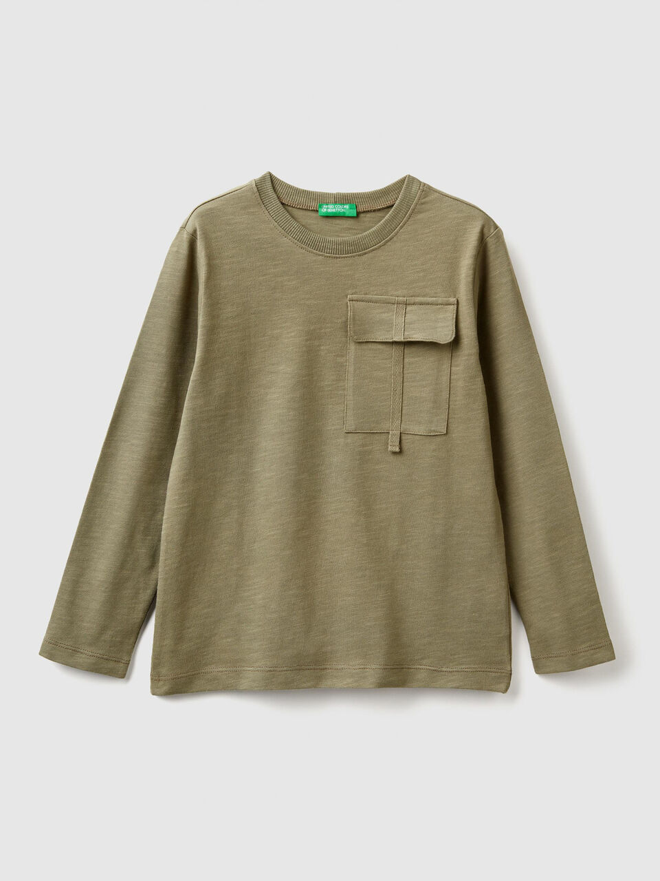 T-shirt with pocket image number 1