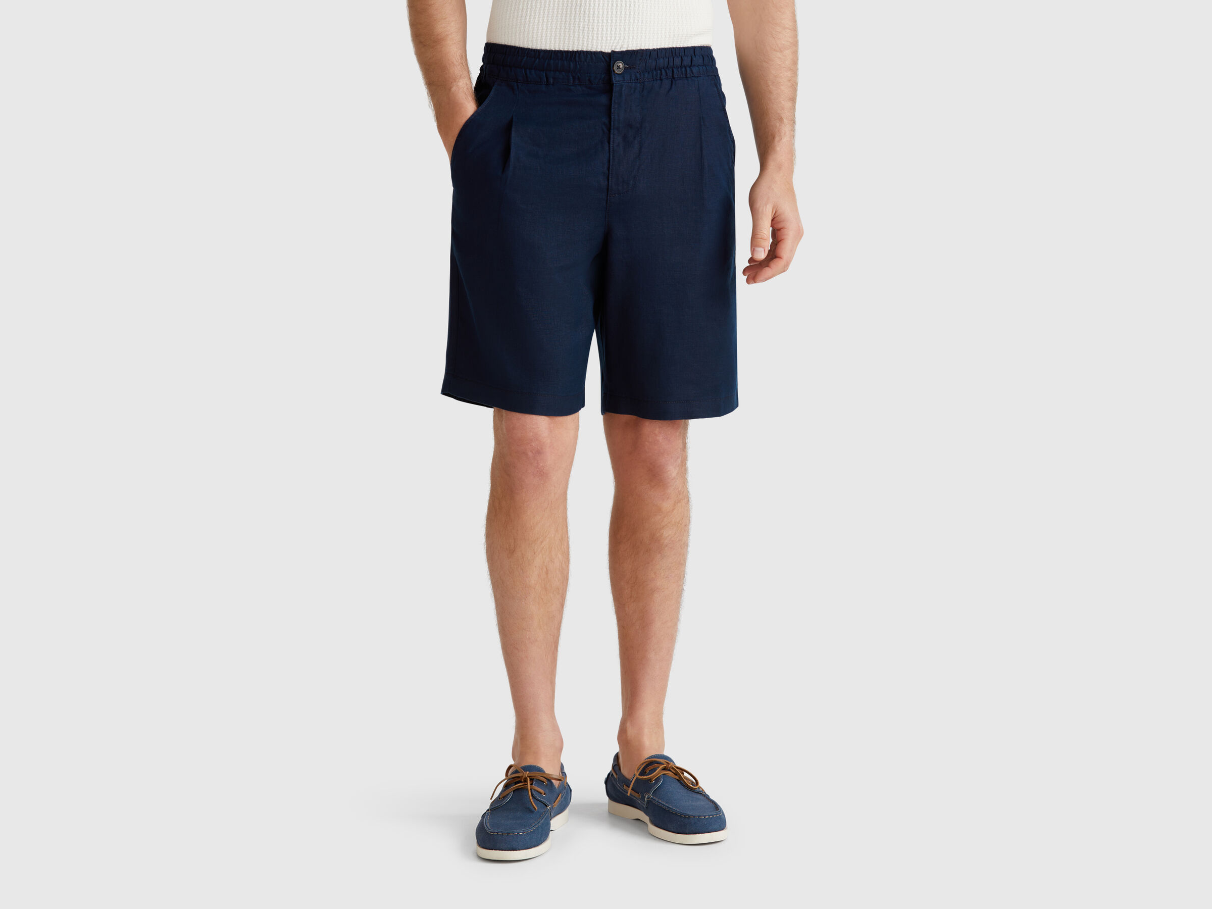 BERMUDA Men image number 0
