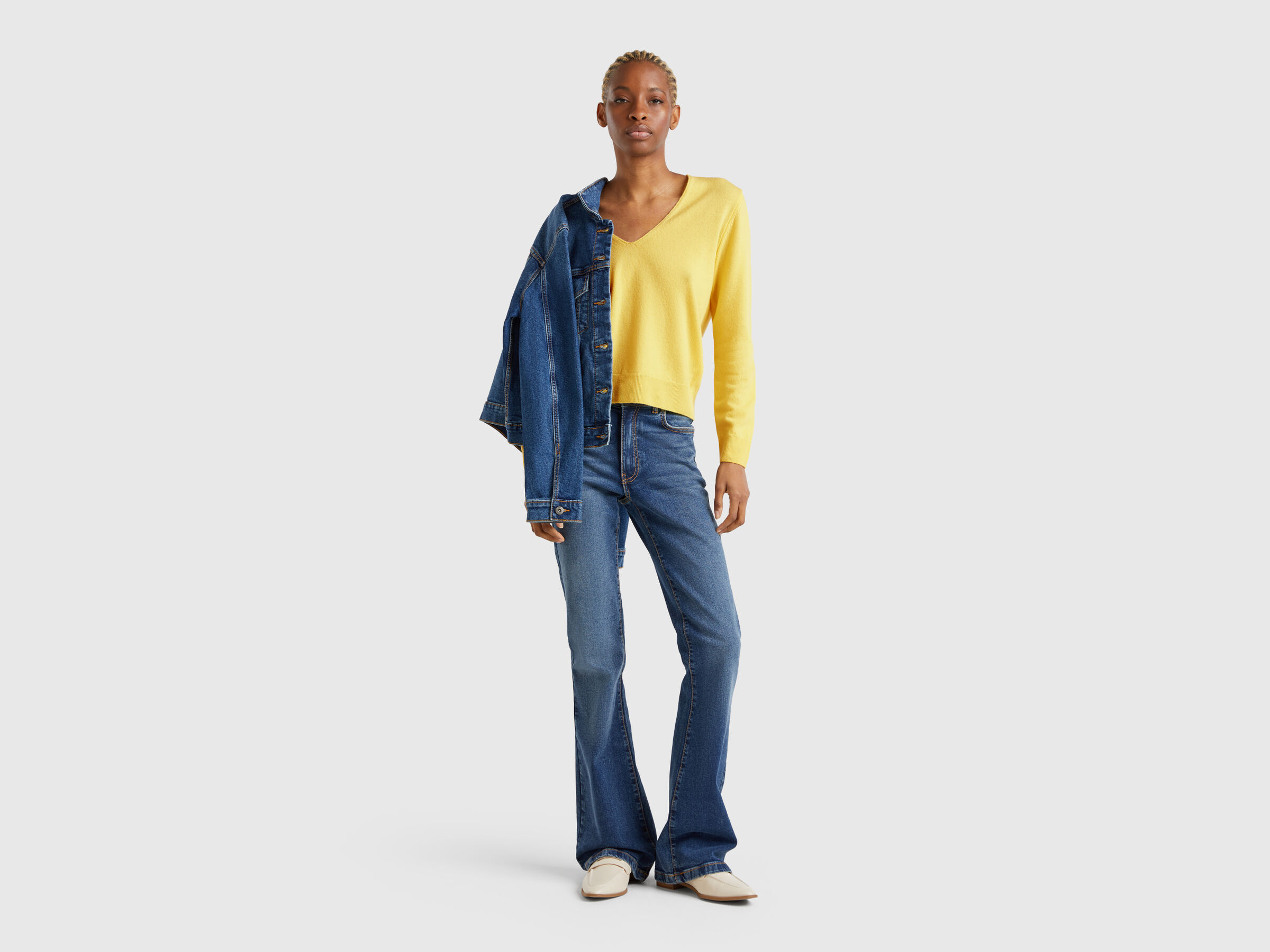 V NECK SWEATER L/S Women image number 2