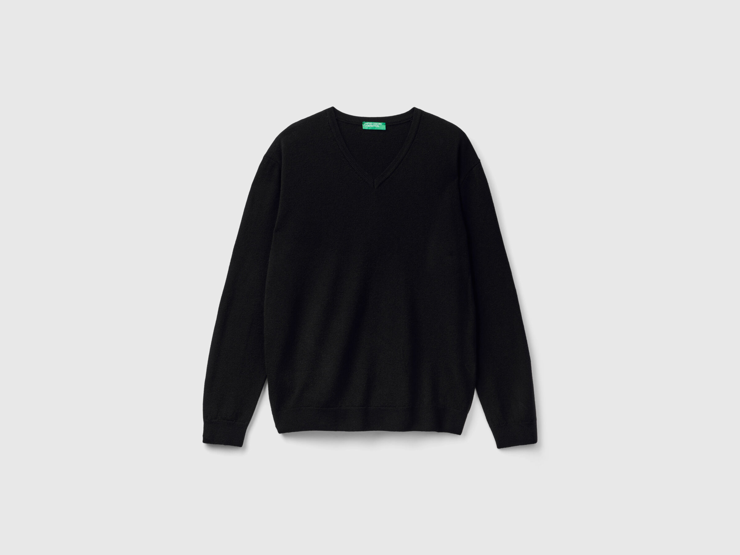 V NECK SWEATER L/S Men image number 3