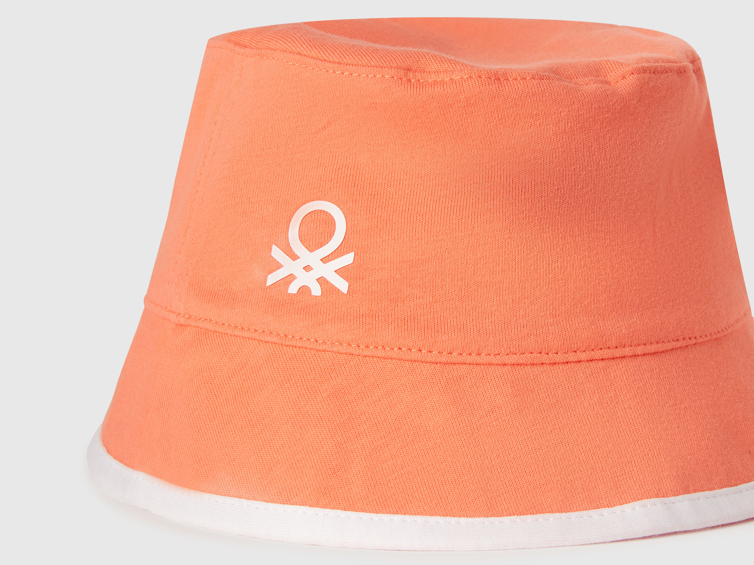 HAT Junior Boy image number 2