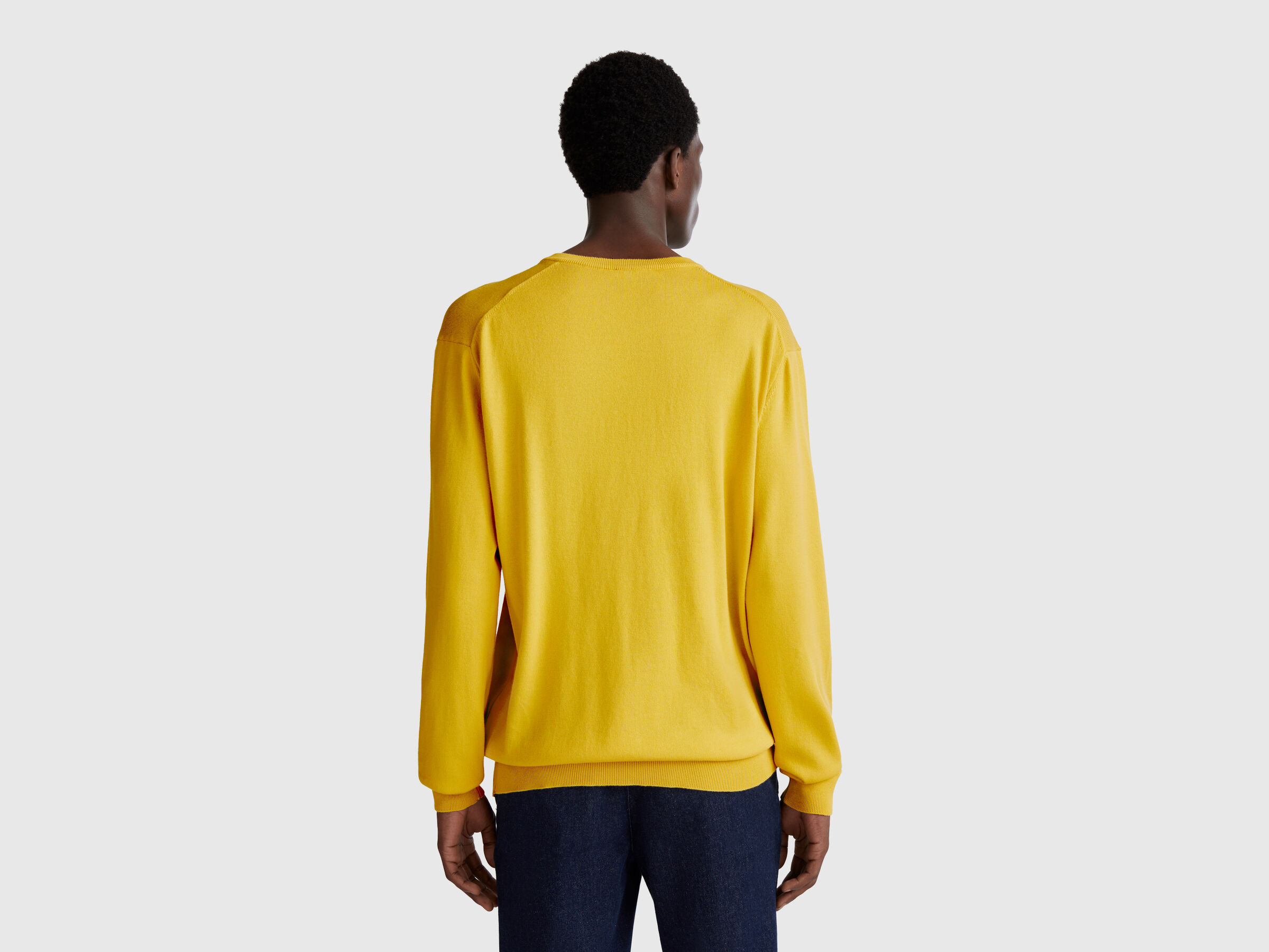 V NECK SWEATER L/S Men image number 1