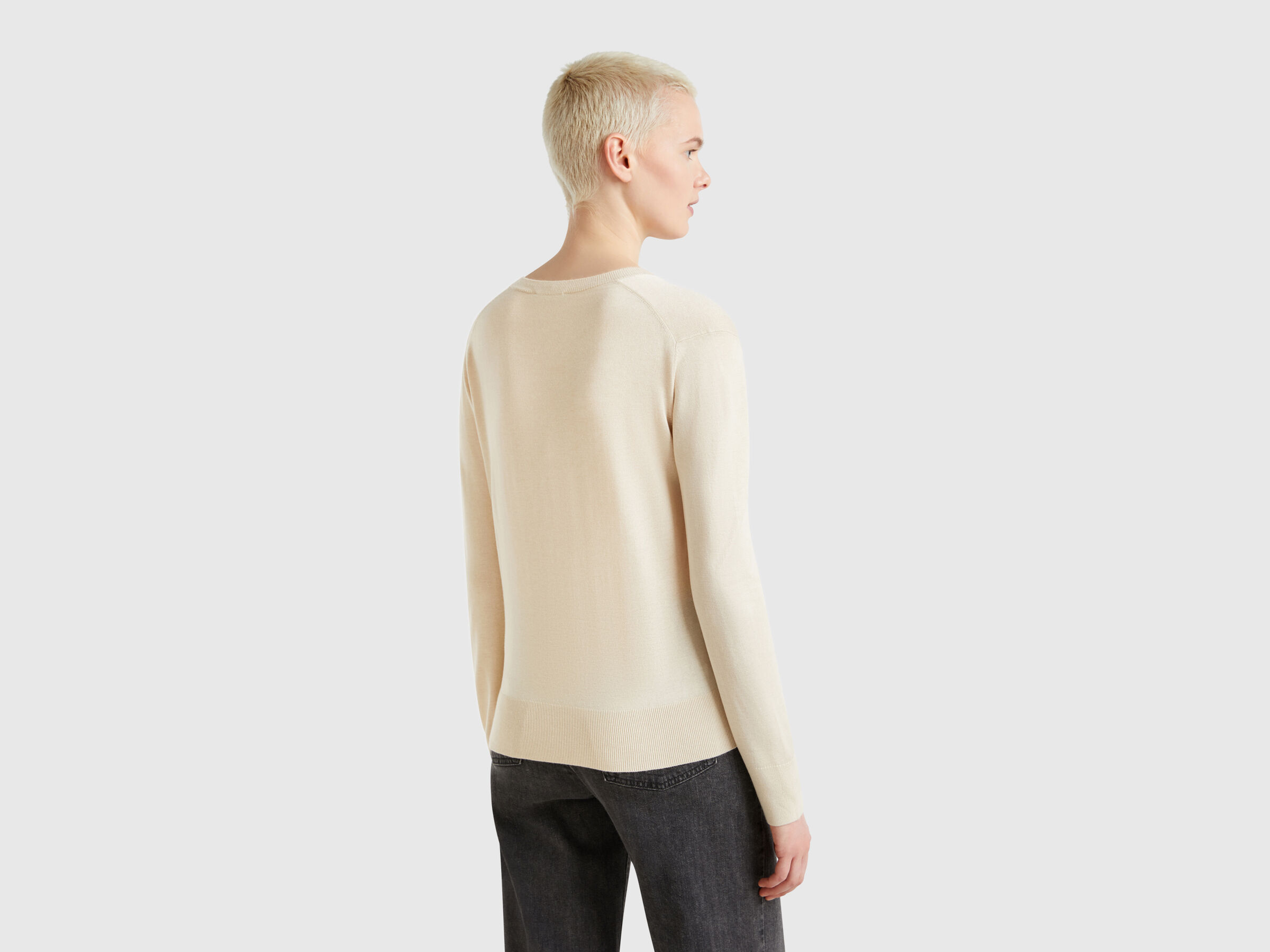 V NECK SWEATER L/S Women image number 1