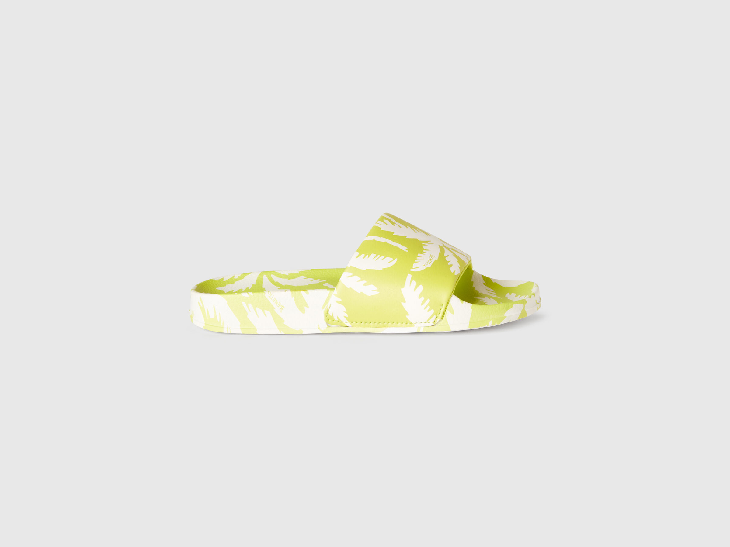 SLIPPERS Junior Boy image number 0