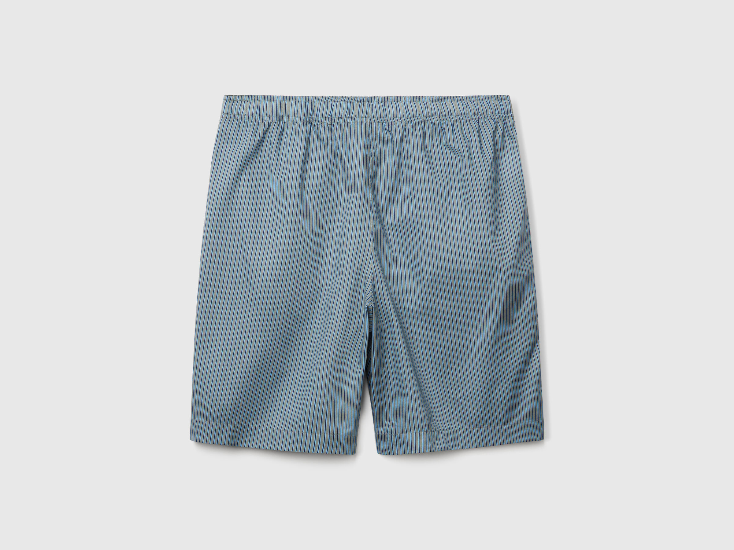 SHORTS Men image number 4