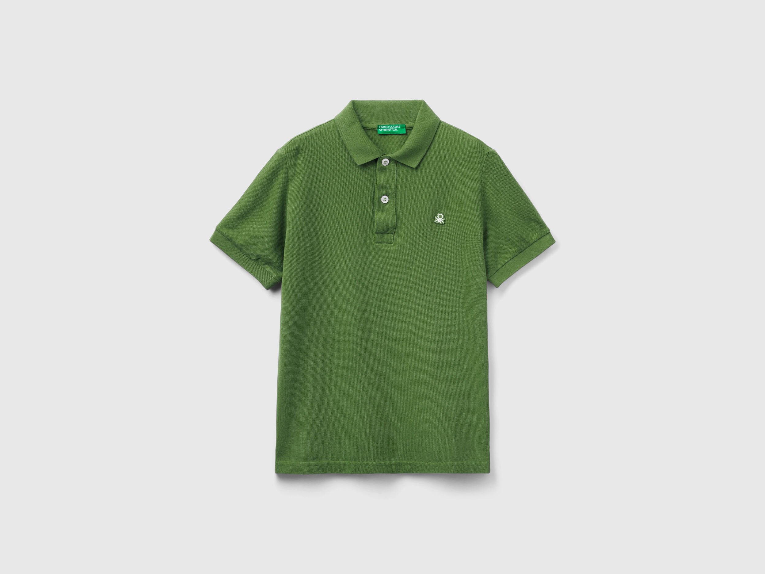 Benetton polo sales