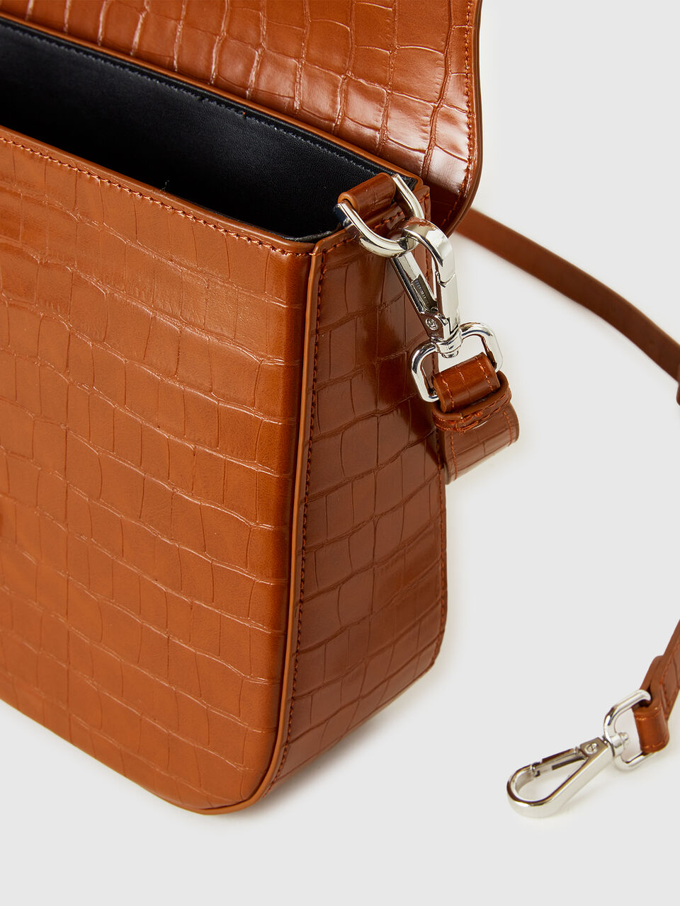 BAG Women image number null