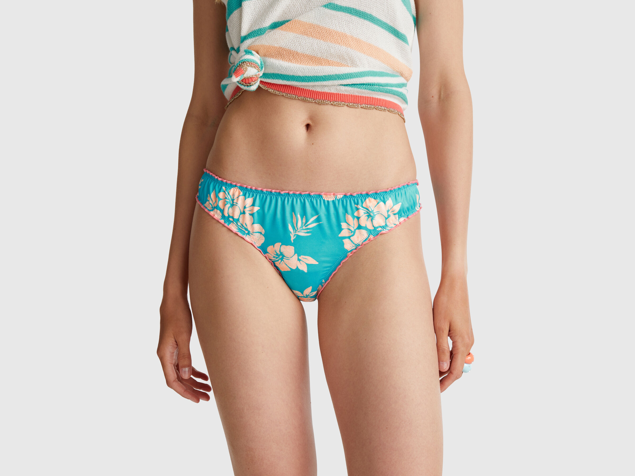 SWIMMING BRIEFS Women image number 0