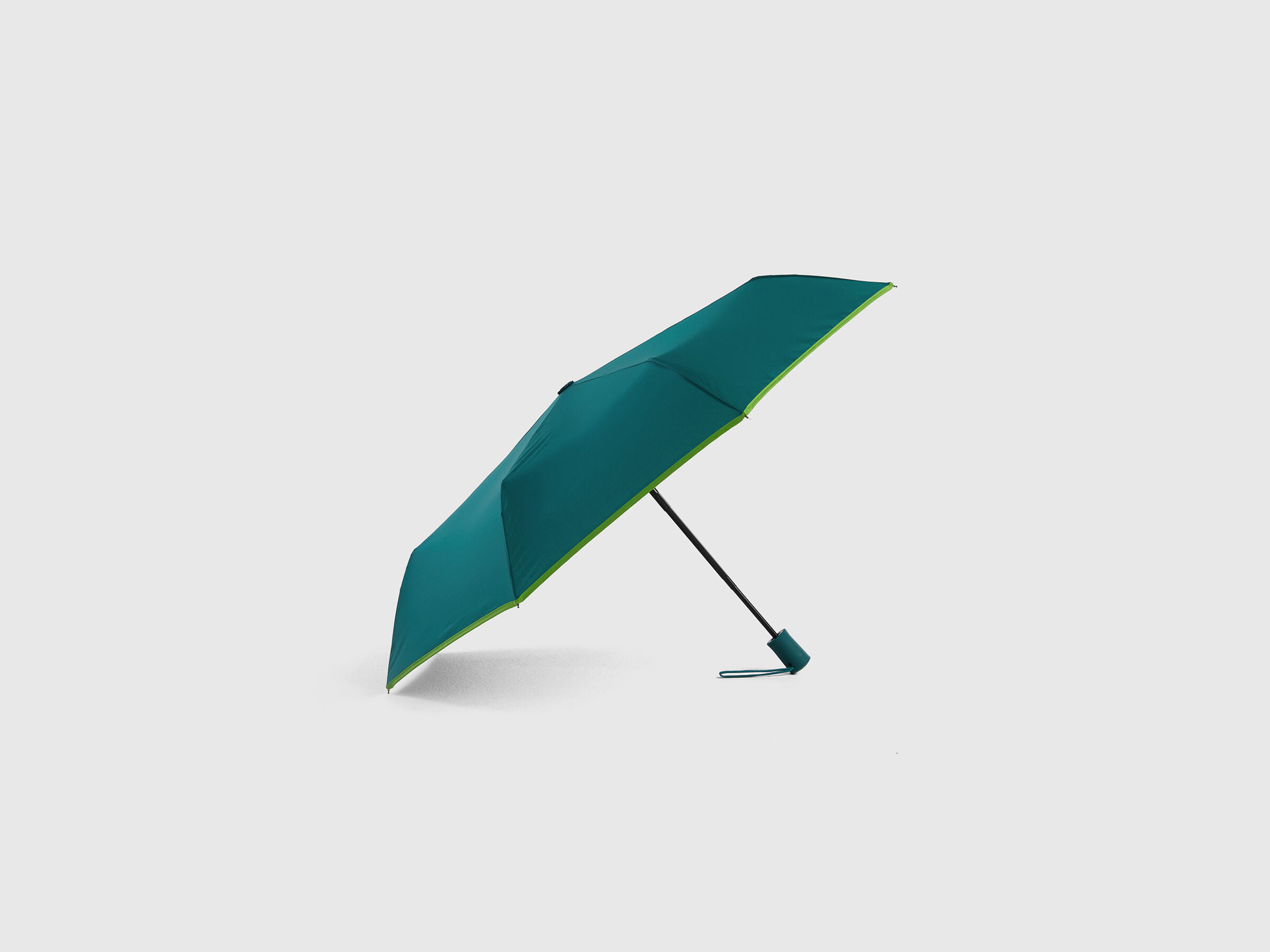 Forest green umbrella image number 2
