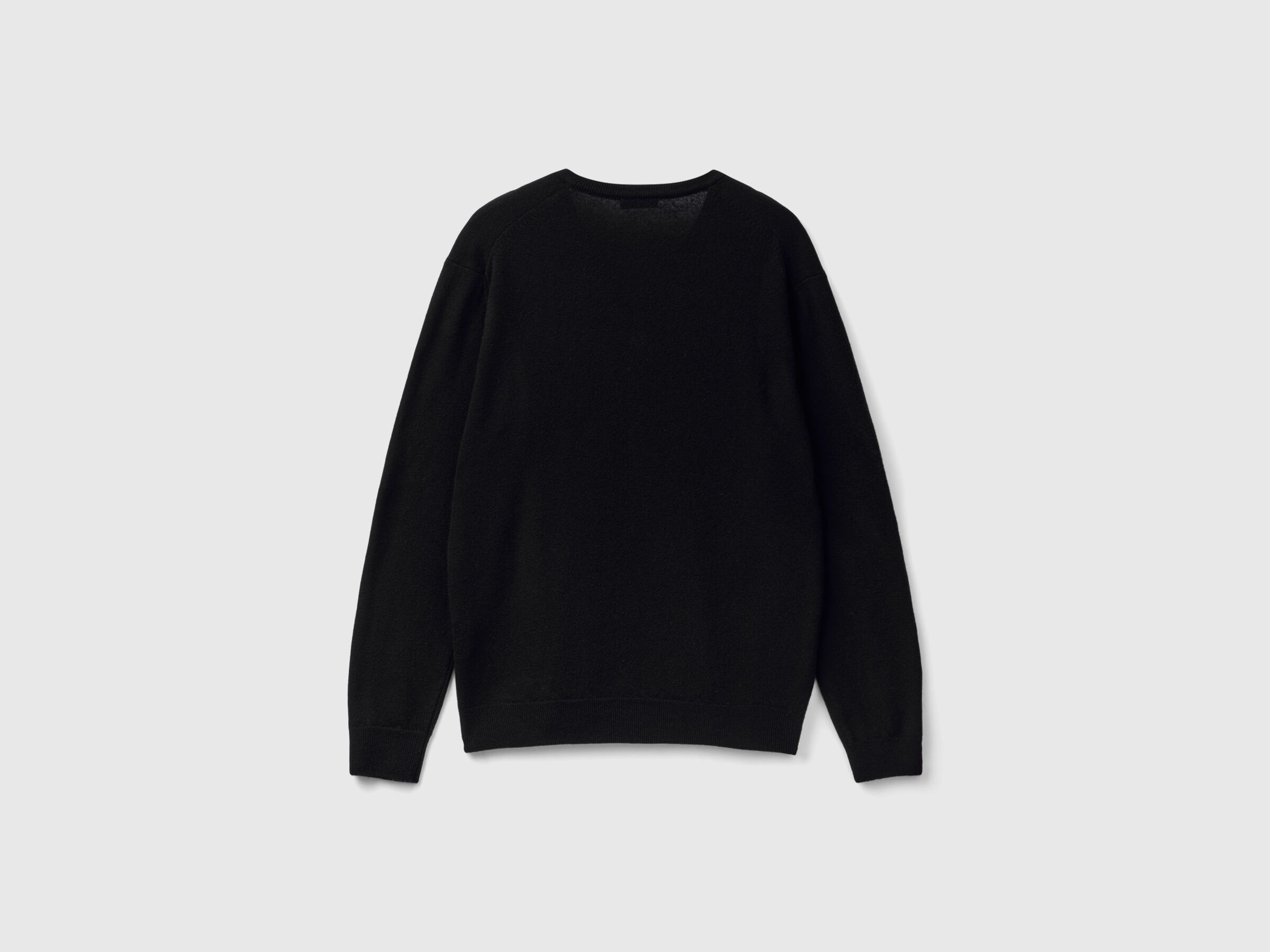 V NECK SWEATER L/S Men image number 4