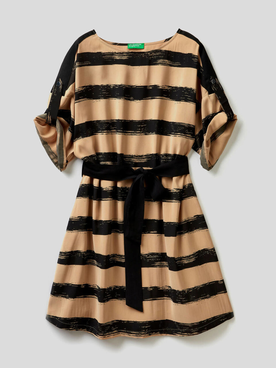 Short dress with print image number 1