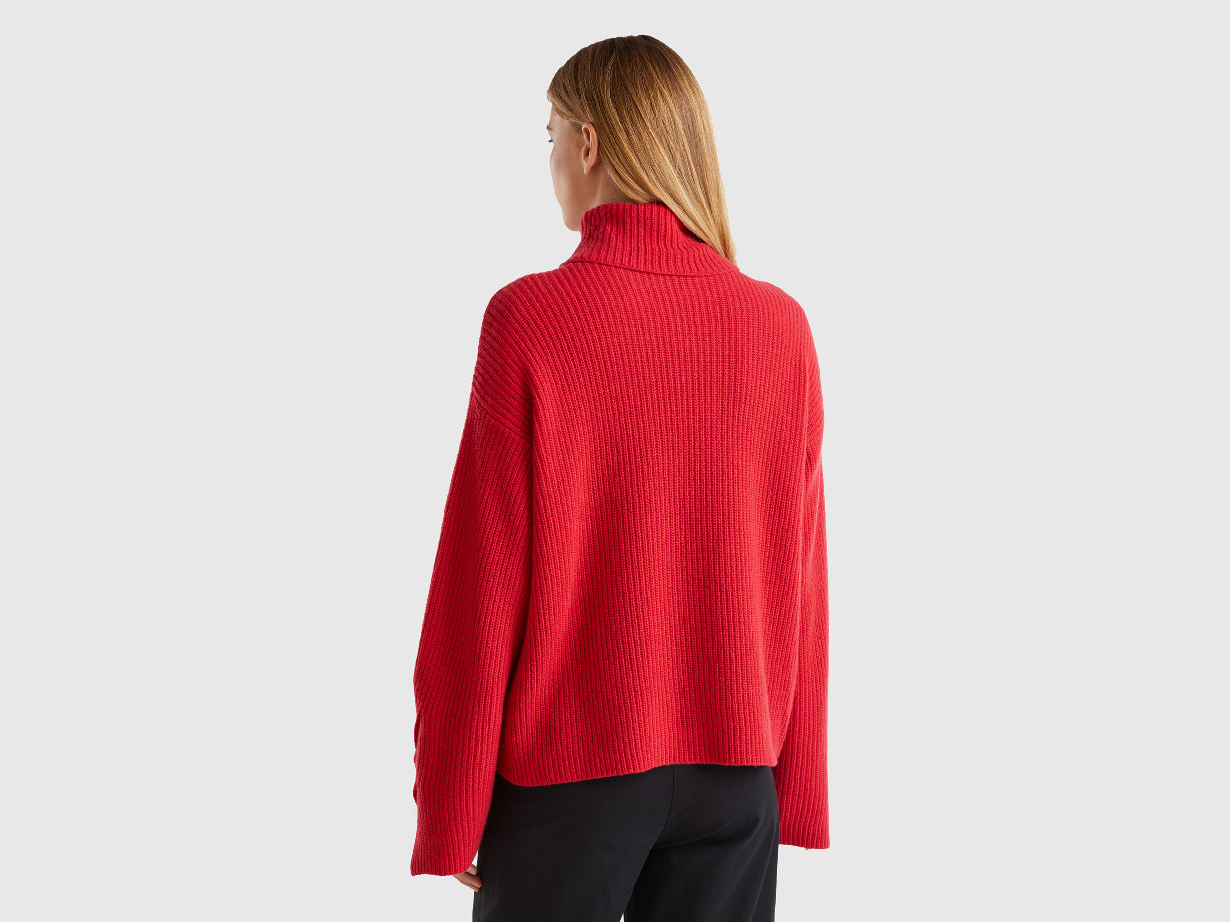 Turtleneck with wide collar Red Benetton