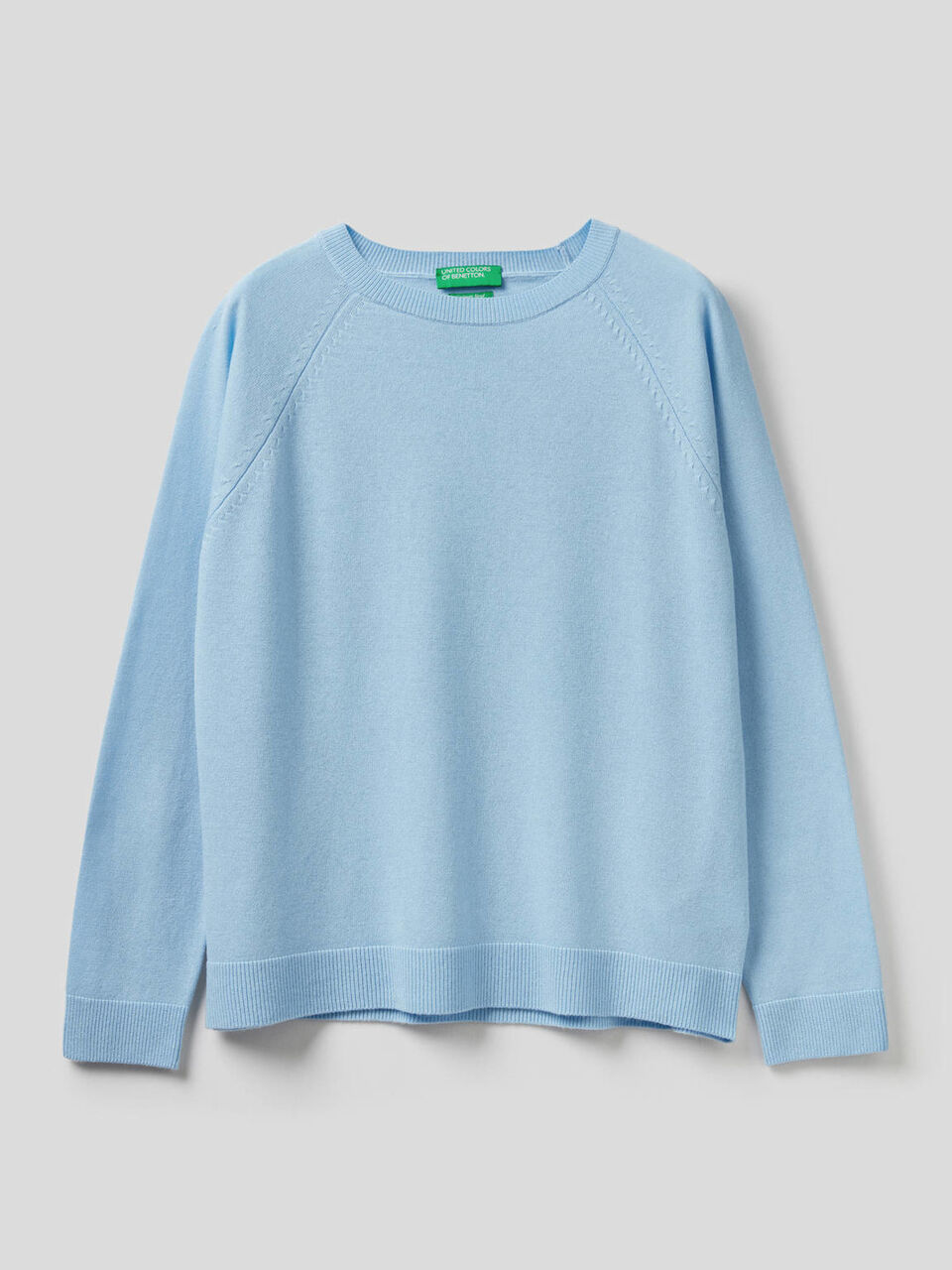 Crew neck sweater in cashmere and wool blend image number 1