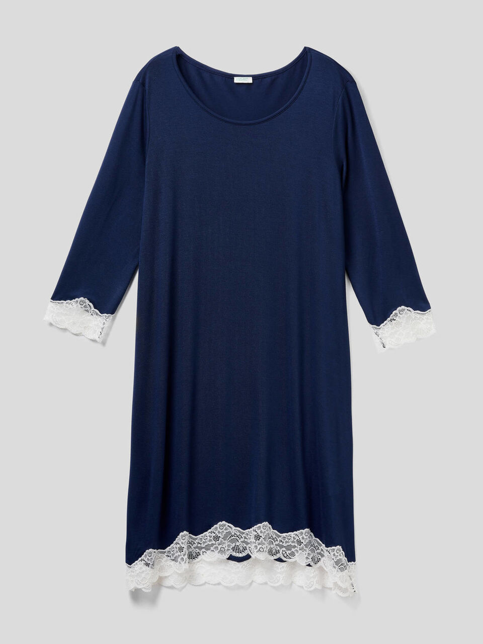 Nightshirt with lace details image number 1