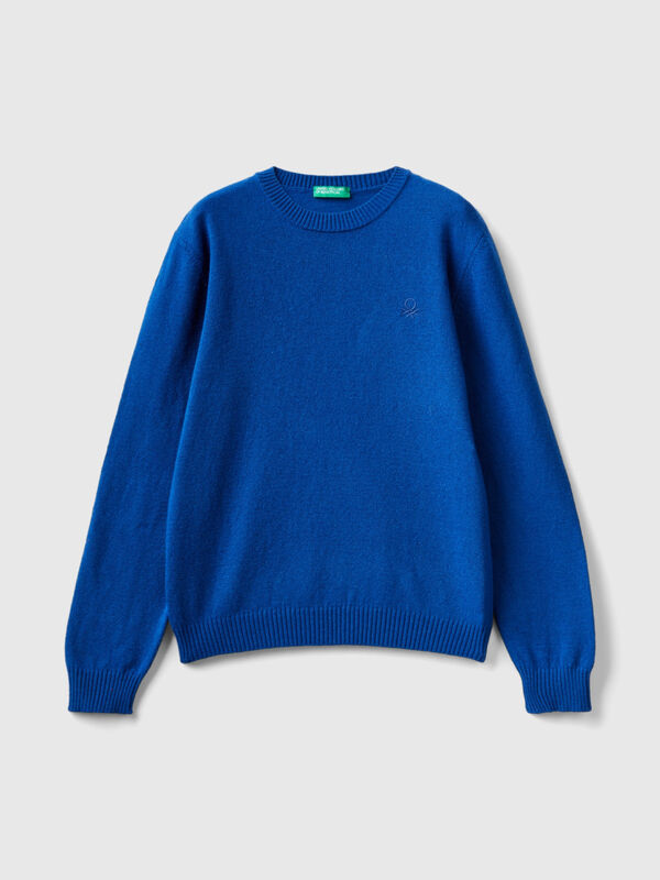Sweater in cashmere and wool blend
