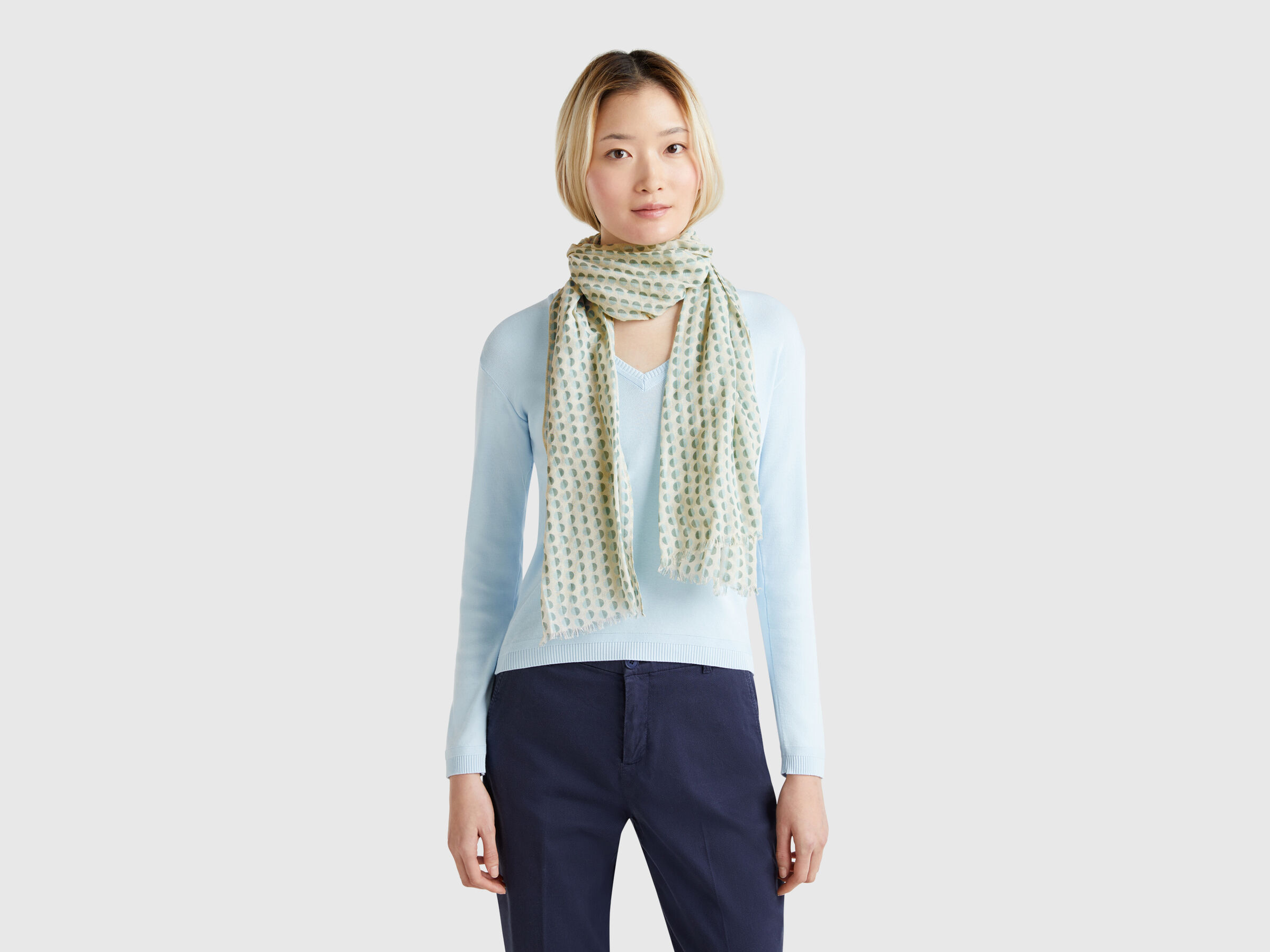 SCARF Women image number 2