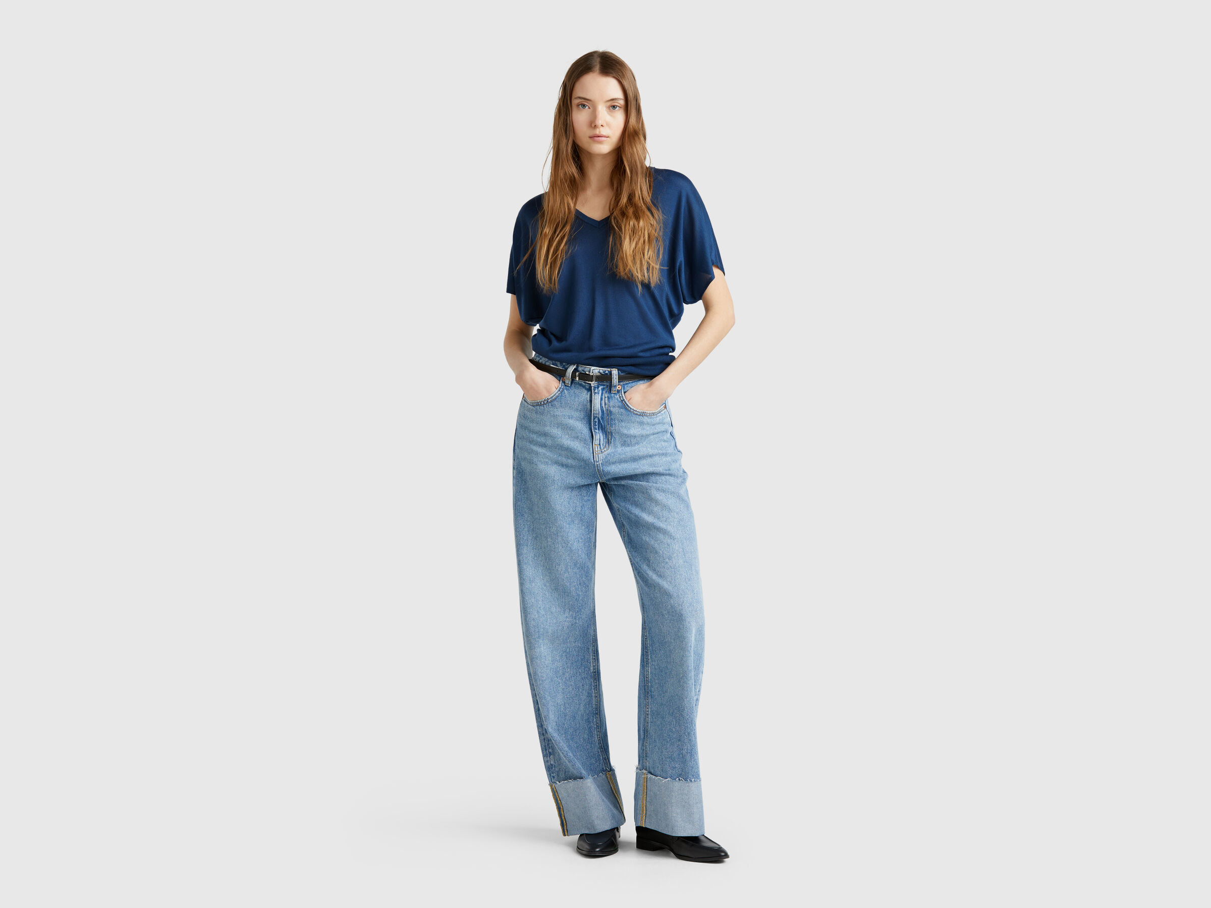 V NECK SWEATER H/S Women image number 2