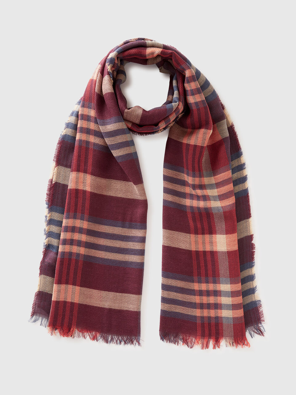 SCARF Men image number null