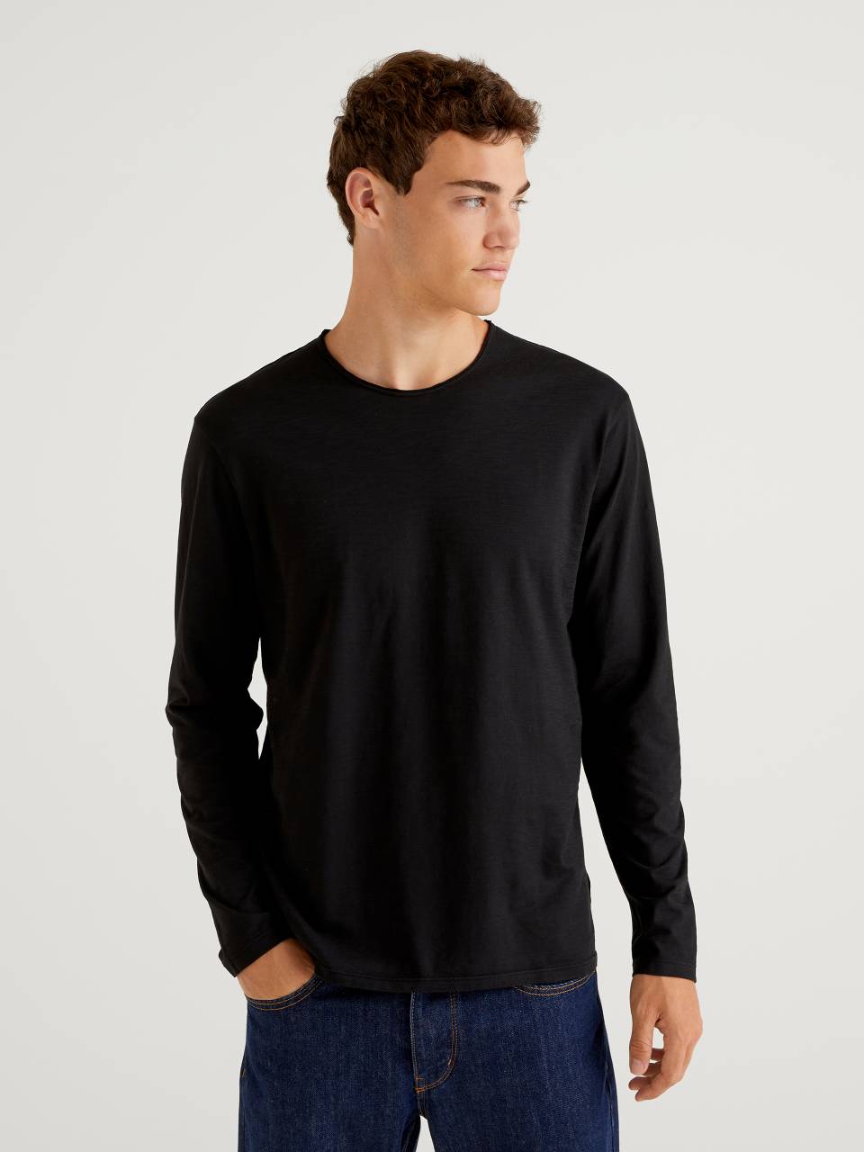 Benetton Long sleeve t-shirt in 100% cotton. 1