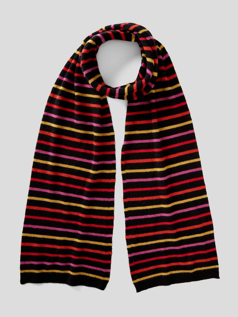 Benetton Scarf in wool and cashmere blend. 1 Benetton Scarf in wool and cashmere blend. 1