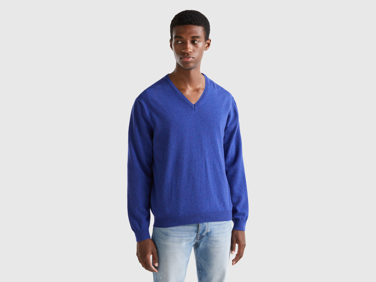 Men's v neck sweater hot sale