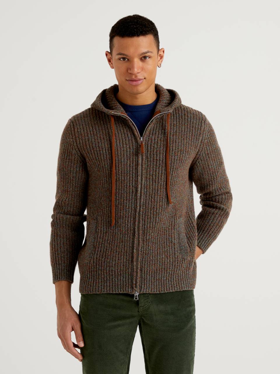 Benetton Sweater with hood in Shetland wool. 1