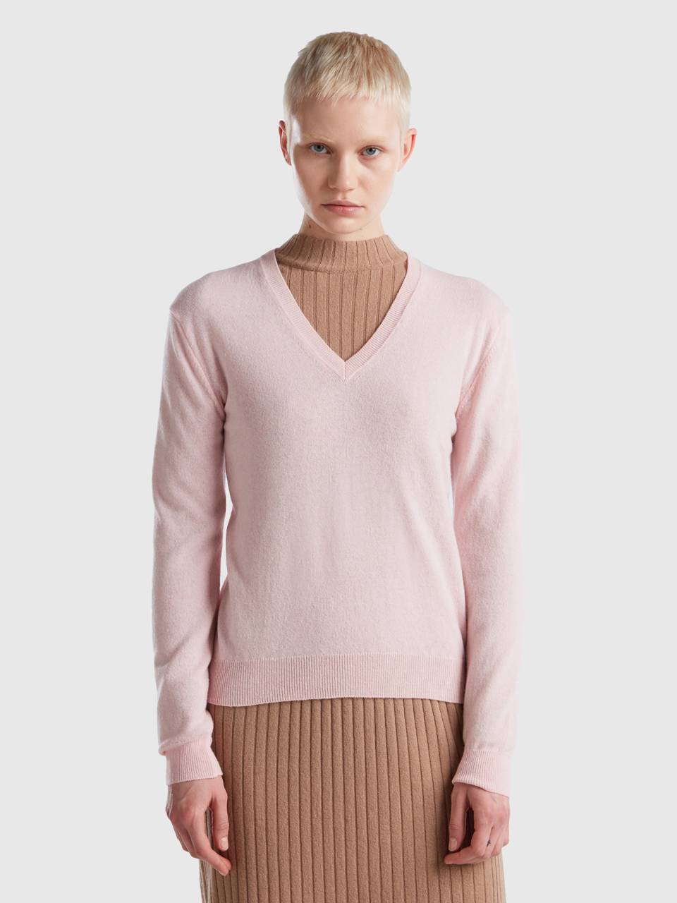 Pink v neck sweater store